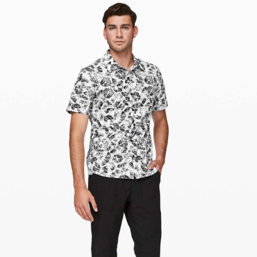 Lululemon | Down to the Wire Slim Fit SS Citrus Crush White Black Shirt